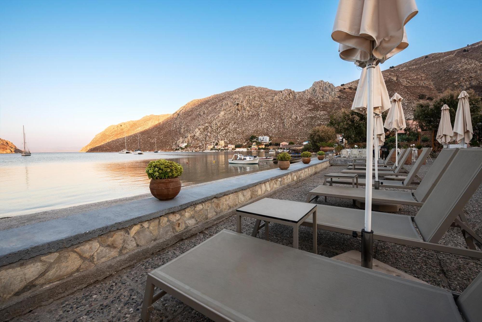Pedi Beach Hotel Simi Eksteriør billede